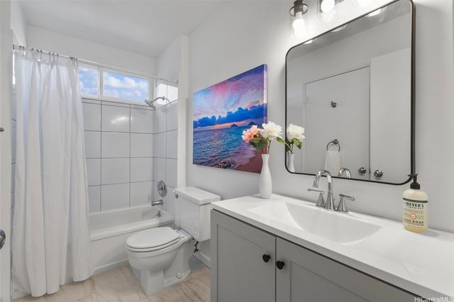 7247 Alakoko Street, Honolulu, HI 96825