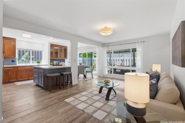 7247 Alakoko Street, Honolulu, HI 96825