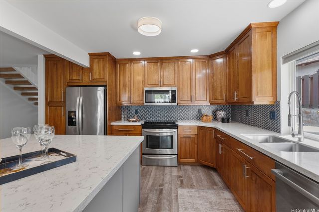 7247 Alakoko Street, Honolulu, HI 96825