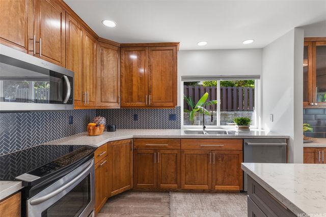 7247 Alakoko Street, Honolulu, HI 96825