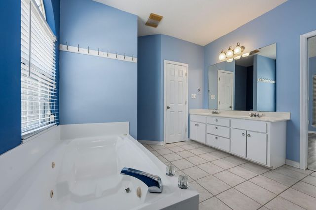 2857 N 1st Avenue, Milton, FL 32583