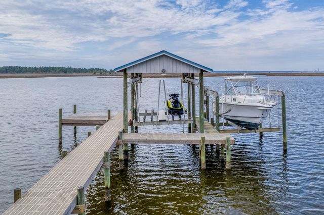 2857 N 1st Avenue, Milton, FL 32583