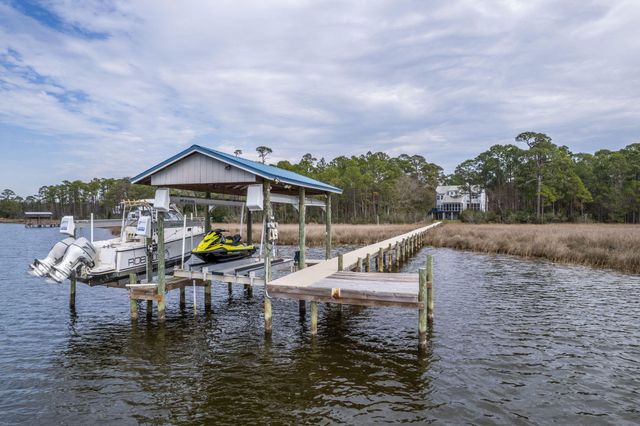 2857 N 1st Avenue, Milton, FL 32583