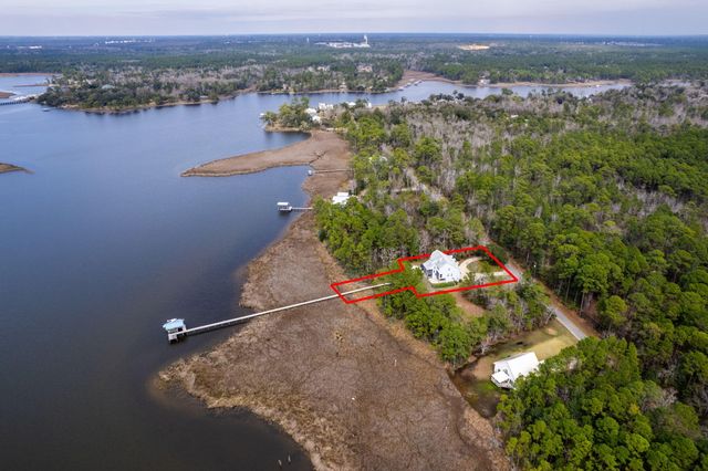 2857 N 1st Avenue, Milton, FL 32583