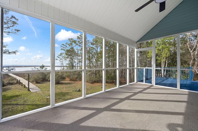 2857 N 1st Avenue, Milton, FL 32583