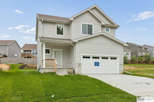 7813 N 116th Avenue, Omaha, NE 68142