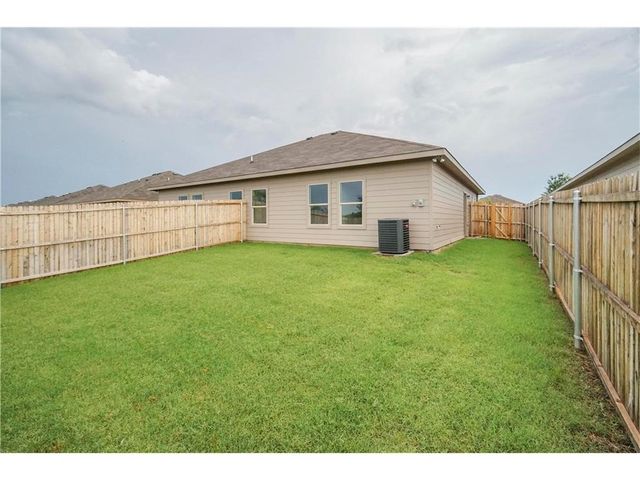 428 Canvas Court, Crowley, TX 76036