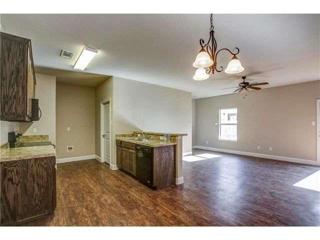 428 Canvas Court, Crowley, TX 76036