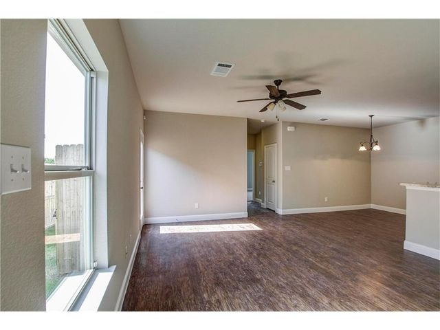428 Canvas Court, Crowley, TX 76036