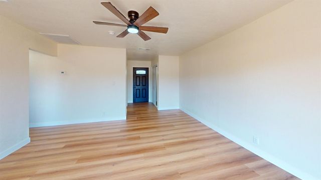 4298 N Holt Avenue, Fresno, CA 93705