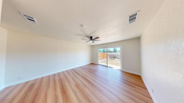 4298 N Holt Avenue, Fresno, CA 93705