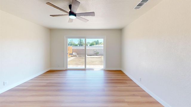 4298 N Holt Avenue, Fresno, CA 93705