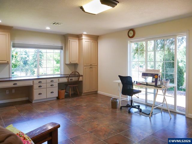 15045 Quall Rd NE, Silverton, OR 97381