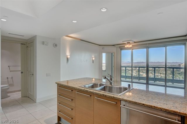 322 Karen Avenue 2705, Las Vegas, NV 89109