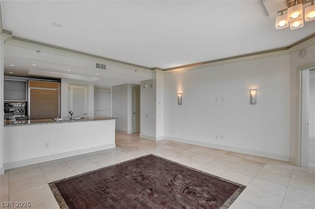 322 Karen Avenue 2705, Las Vegas, NV 89109