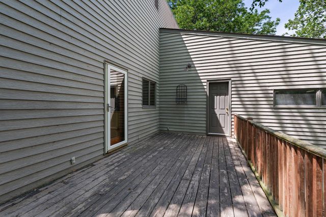 2006 11th Avenue NE, Austin, MN 55912
