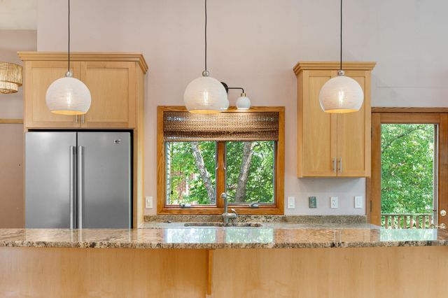 2006 11th Avenue NE, Austin, MN 55912