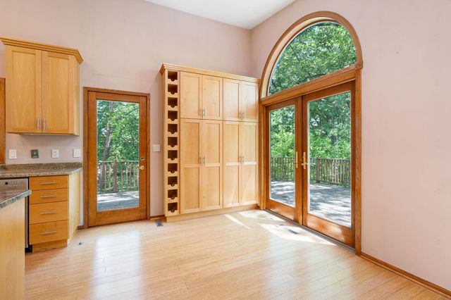 2006 11th Avenue NE, Austin, MN 55912