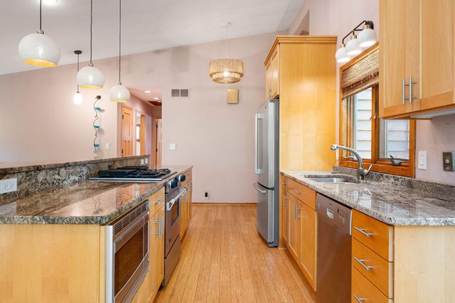 2006 11th Avenue NE, Austin, MN 55912