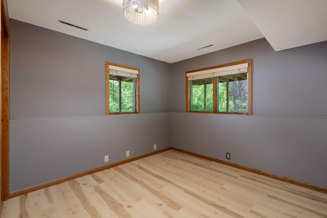 2006 11th Avenue NE, Austin, MN 55912