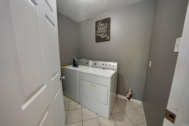 62 Robin Nest Lane, Lonoke, AR 72086