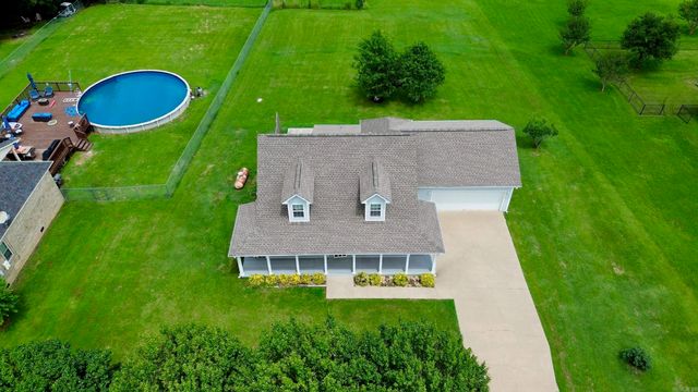 62 Robin Nest Lane, Lonoke, AR 72086