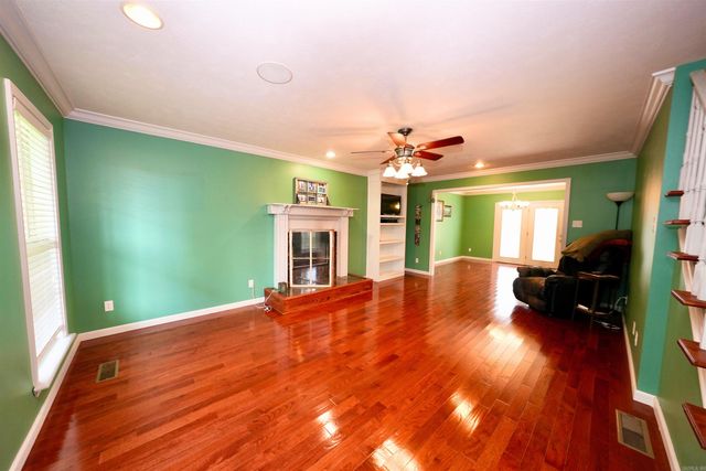 62 Robin Nest Lane, Lonoke, AR 72086