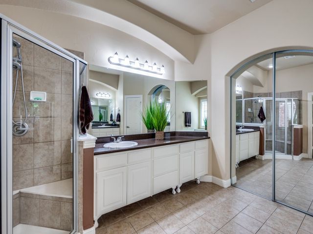 8561 Navisota Drive, Lantana, TX 76226