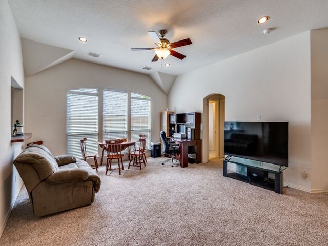8561 Navisota Drive, Lantana, TX 76226