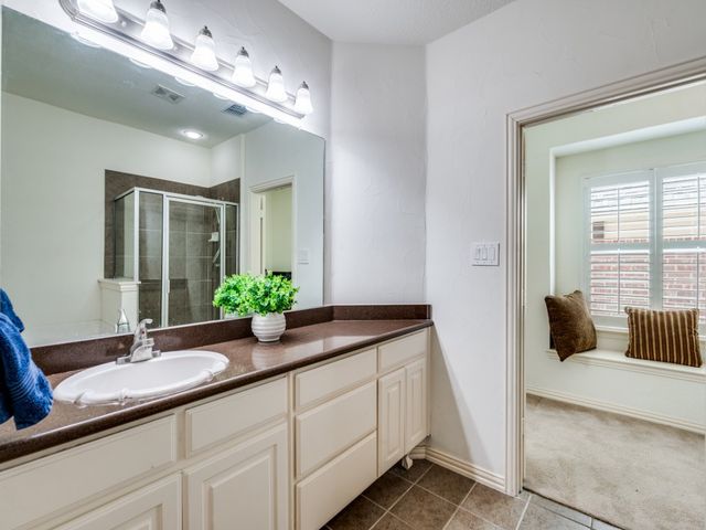 8561 Navisota Drive, Lantana, TX 76226