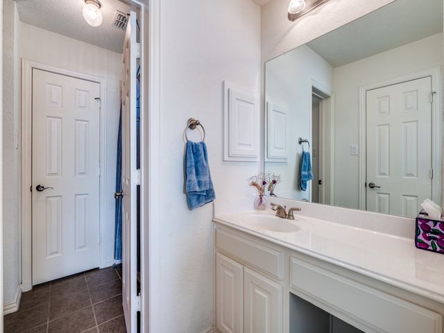 8561 Navisota Drive, Lantana, TX 76226