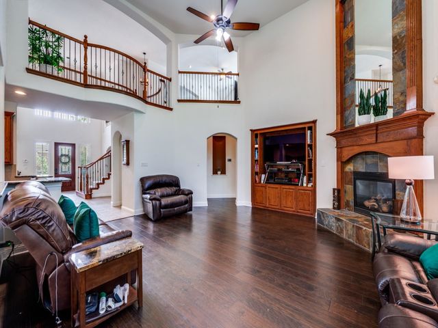 8561 Navisota Drive, Lantana, TX 76226