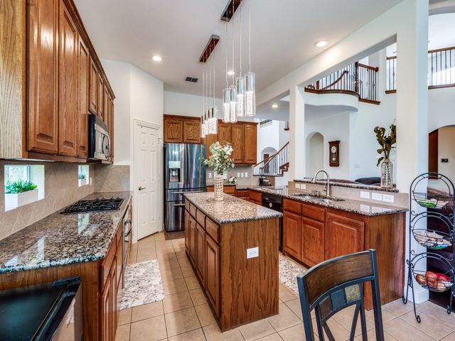 8561 Navisota Drive, Lantana, TX 76226