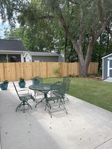 1647 Emmets Road, Johns Island, SC 29455