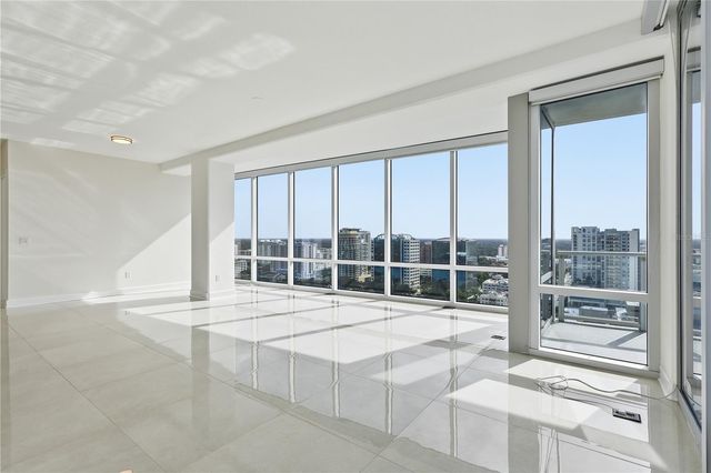 150 E ROBINSON STREET 2002, Orlando, FL 32801