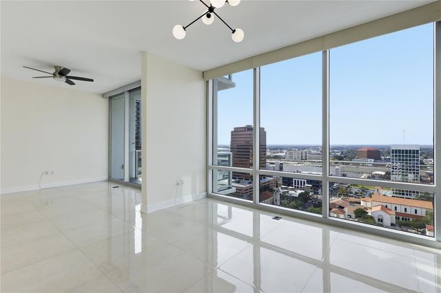 150 E ROBINSON STREET 2002, Orlando, FL 32801