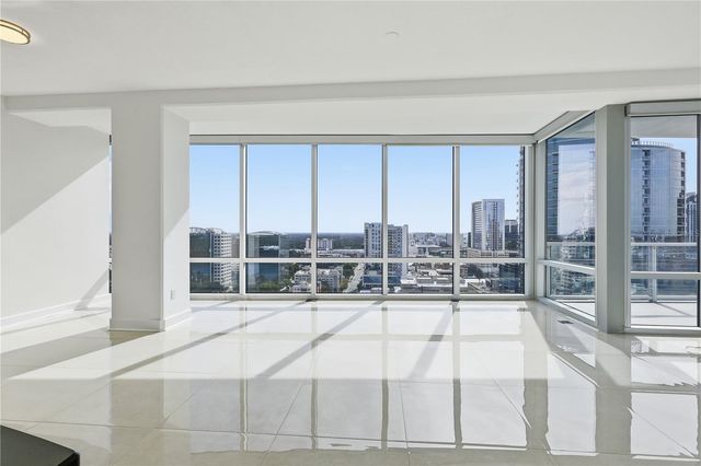 150 E ROBINSON STREET 2002, Orlando, FL 32801