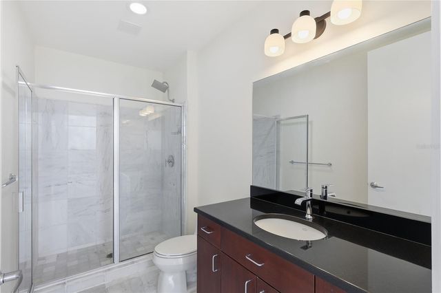 150 E ROBINSON STREET 2002, Orlando, FL 32801