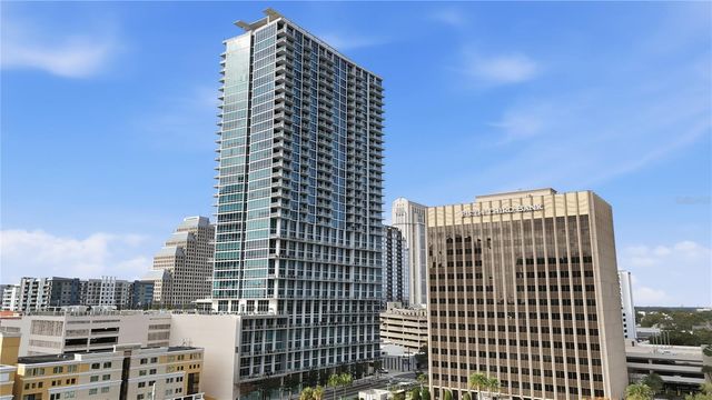 150 E ROBINSON STREET 2002, Orlando, FL 32801