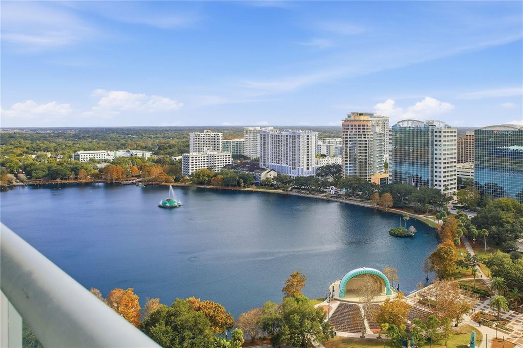 150 E ROBINSON STREET 2002, Orlando, FL 32801