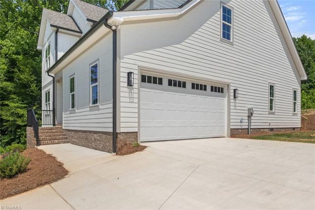 153 Summerlyn Drive, Mocksville, NC 27028