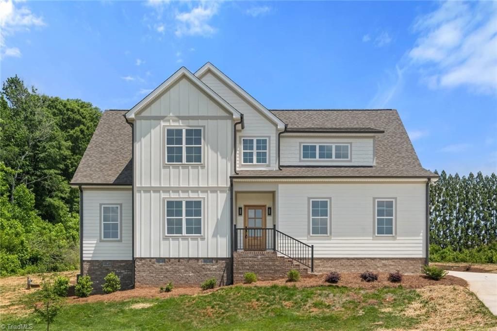 153 Summerlyn Drive, Mocksville, NC 27028