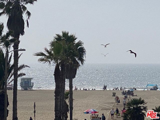 1926 3RD Street, Santa Monica, CA 90405
