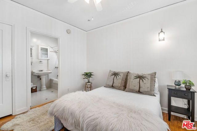 1926 3RD Street, Santa Monica, CA 90405