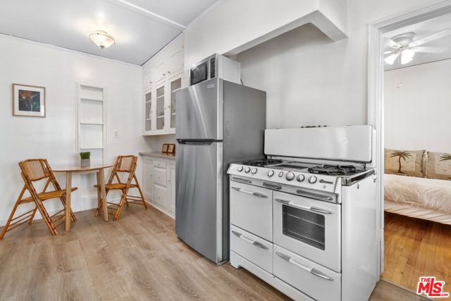 1926 3RD Street, Santa Monica, CA 90405