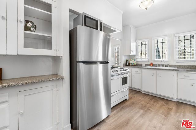 1926 3RD Street, Santa Monica, CA 90405