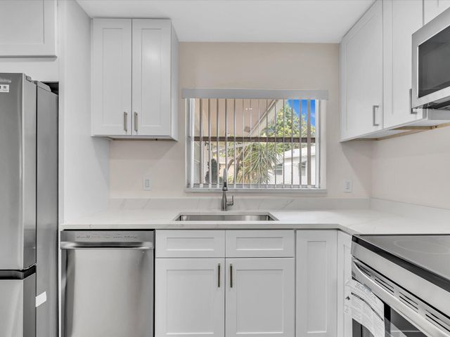 3629 SW Natura Avenue, Deerfield Beach, FL 33441
