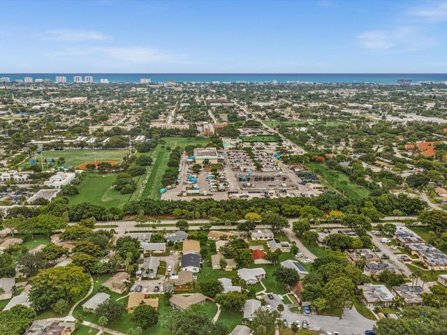 3629 SW Natura Avenue, Deerfield Beach, FL 33441