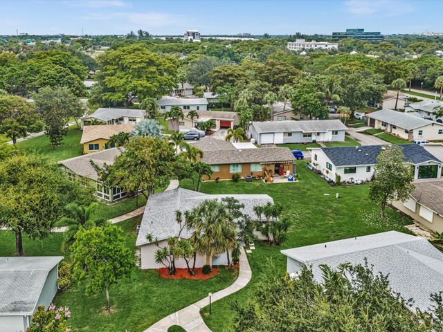 3629 SW Natura Avenue, Deerfield Beach, FL 33441