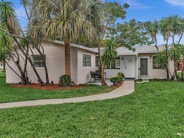 3629 SW Natura Avenue, Deerfield Beach, FL 33441